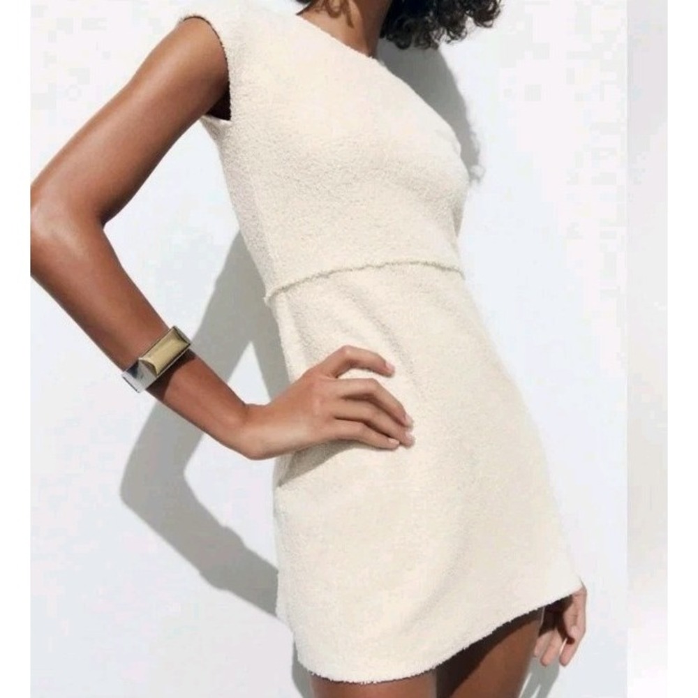 Zaraβ Textured Mini Dress Women's Size Large Ivory Round Neckline Cotton Blend